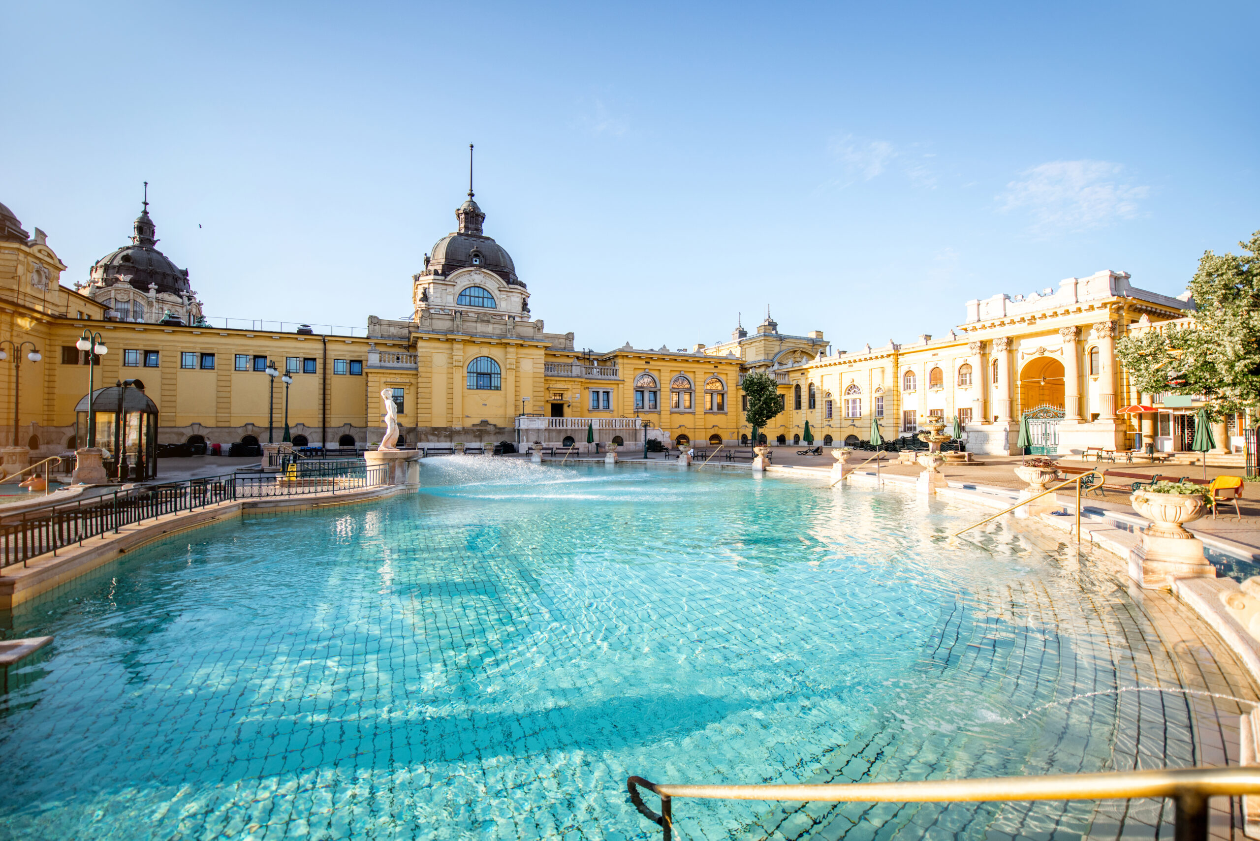 Outdoor thermal baths
